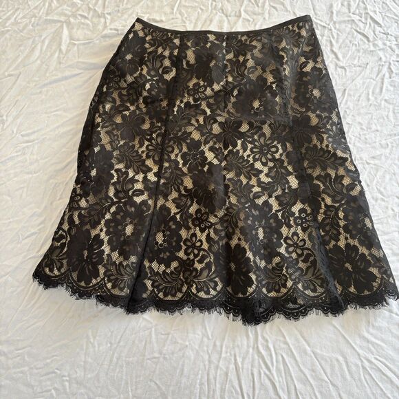 Black Lace Illusional Ann Taylor Tulip Knee Skirt Size 2P - A6711 - Picture 1 of 4